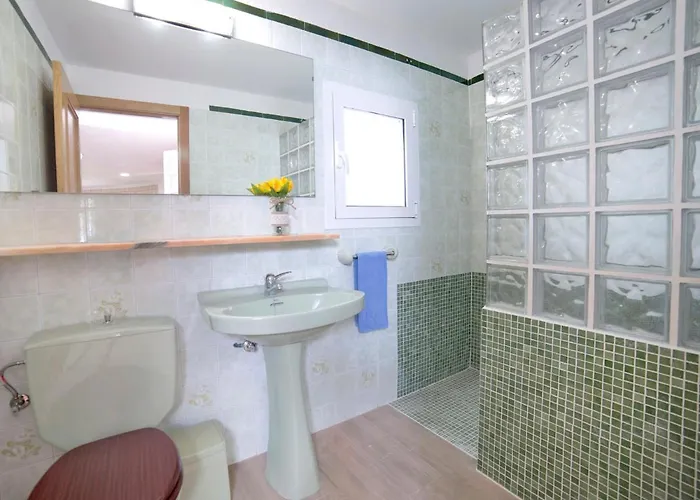 Willa Campos By Interhome